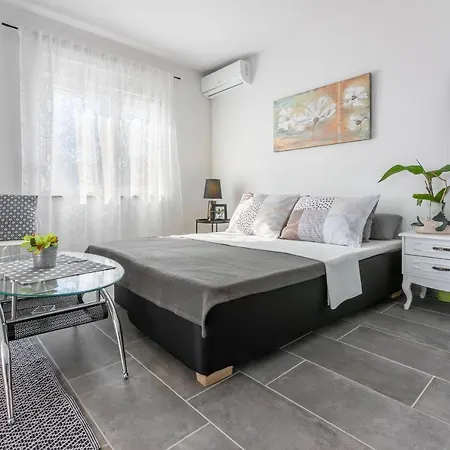 Predrag Apartmán Novi Vinodolski